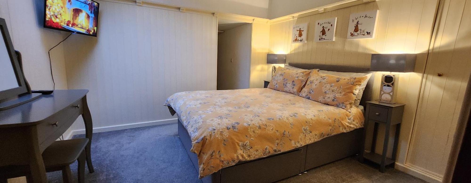Modern And Spacious 2 Bedroom Apartment With Free Parking Glyn Ceiriog ภายนอก รูปภาพ